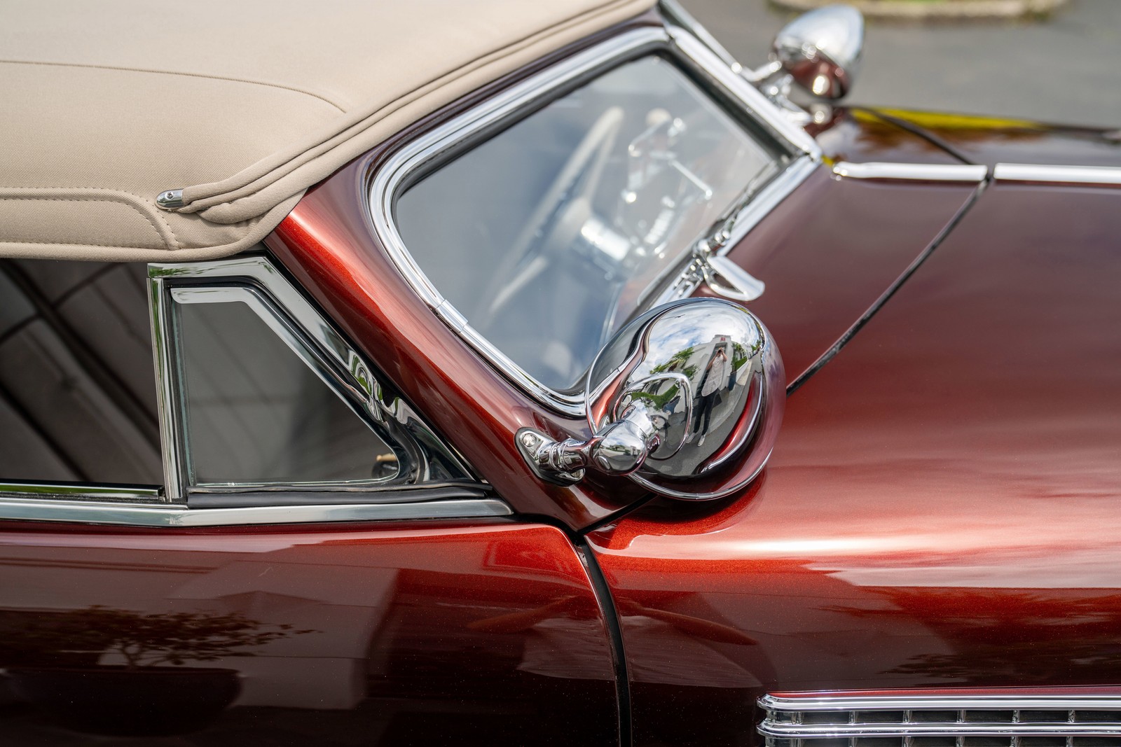 Cadillac-Kustom-Convertible-1941-Roadster-24