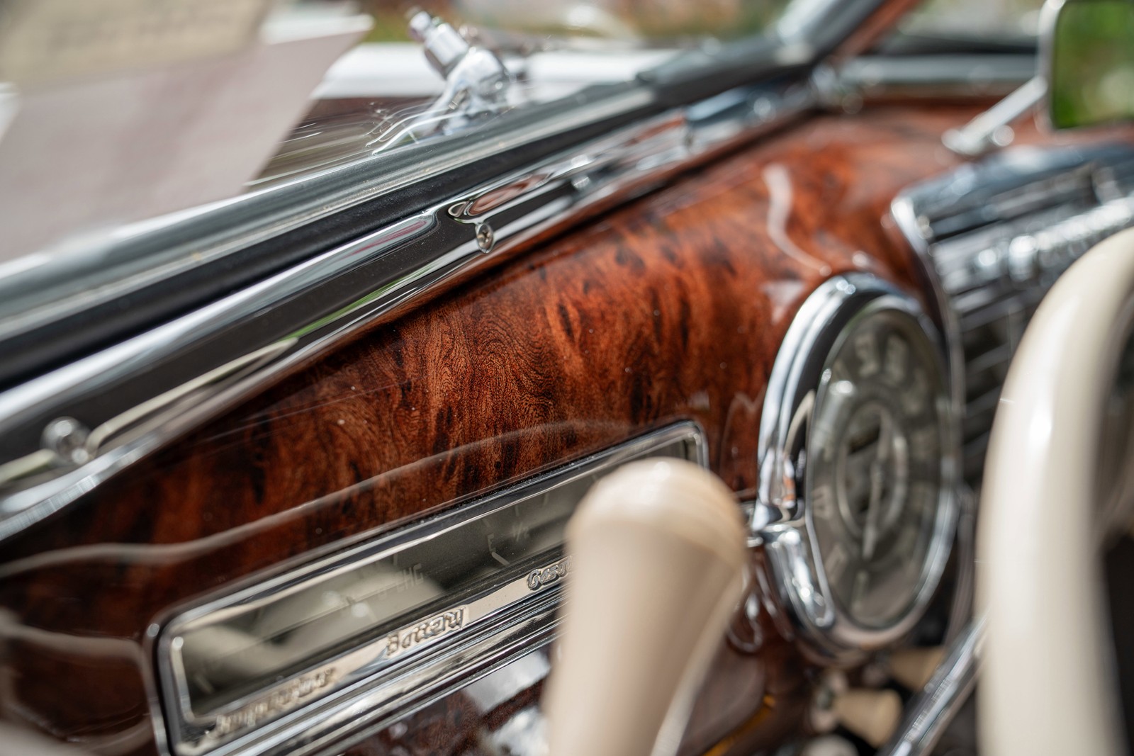 Cadillac-Kustom-Convertible-1941-Roadster-9