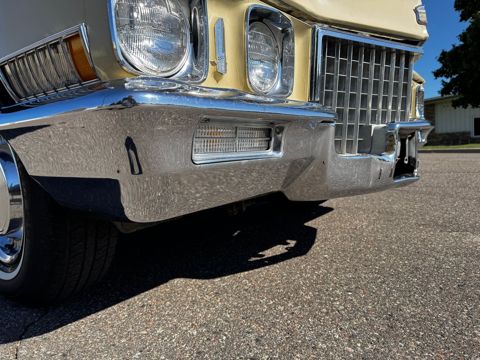 Cadillac-Sedan-DeVille-1971-Sedan-22