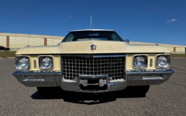 Cadillac-Sedan-DeVille-1971-Sedan-8
