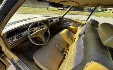 Cadillac-Sedan-DeVille-1971-Sedan-9