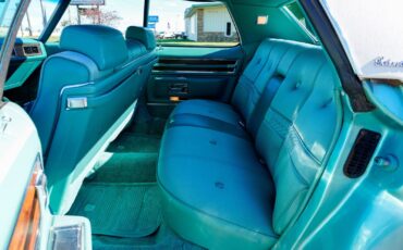 Cadillac-Sedan-DeVille-1972-Sedan-11