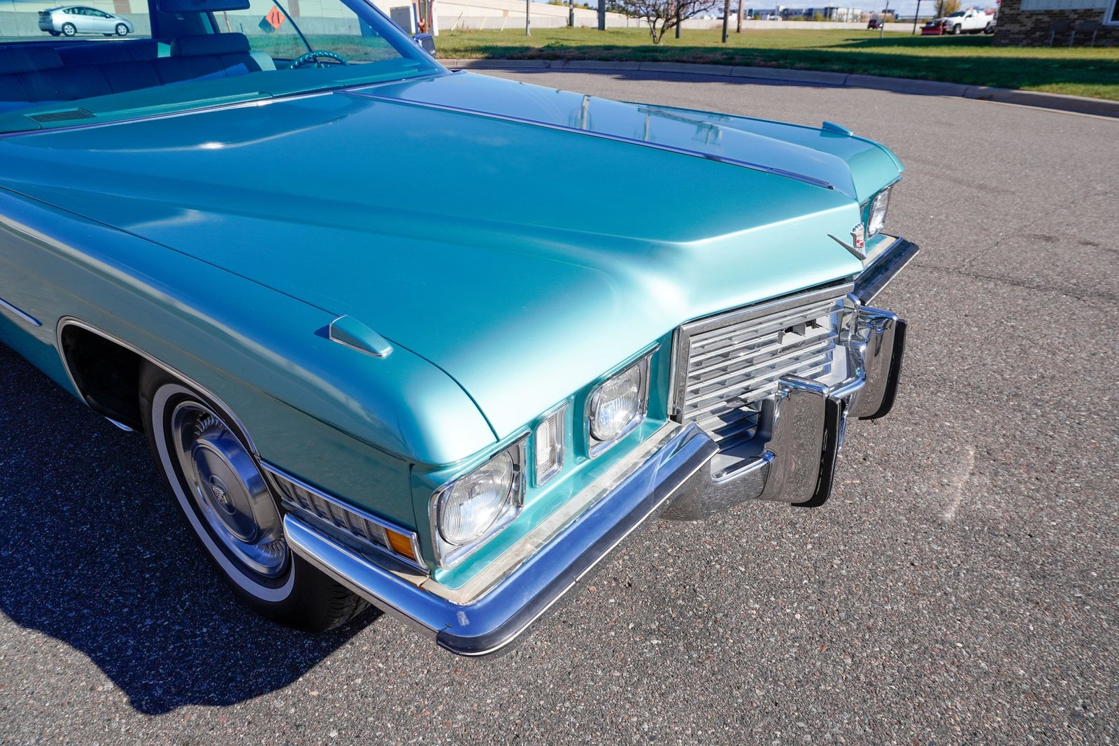 Cadillac-Sedan-DeVille-1972-Sedan-21