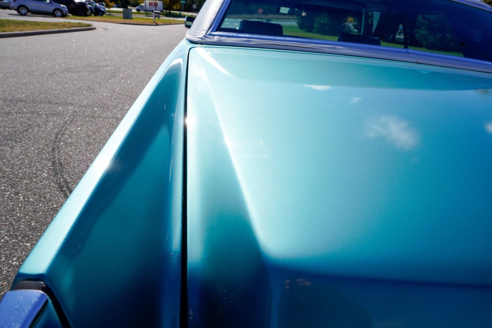 Cadillac-Sedan-DeVille-1972-Sedan-36