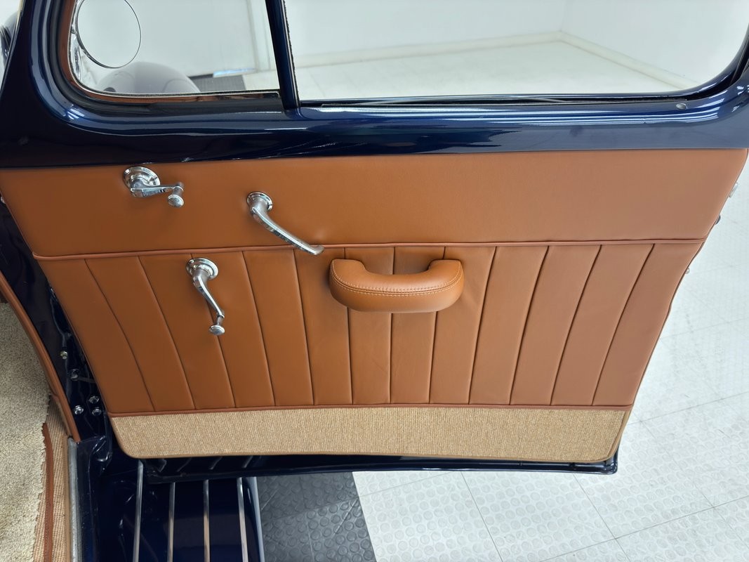 Cadillac-Series-60-1937-Coupe-29