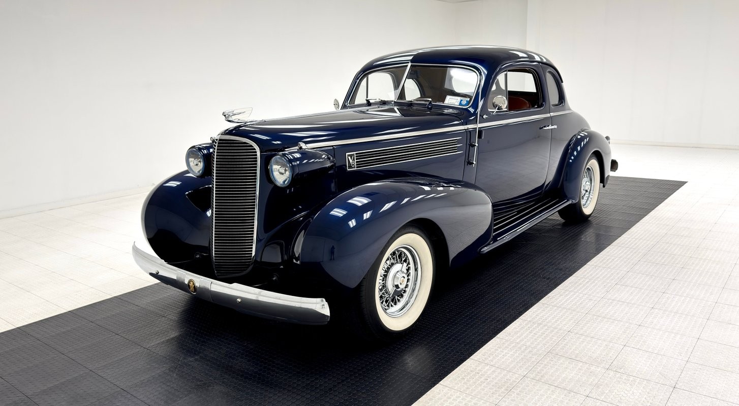 Cadillac-Series-60-1937-Coupe
