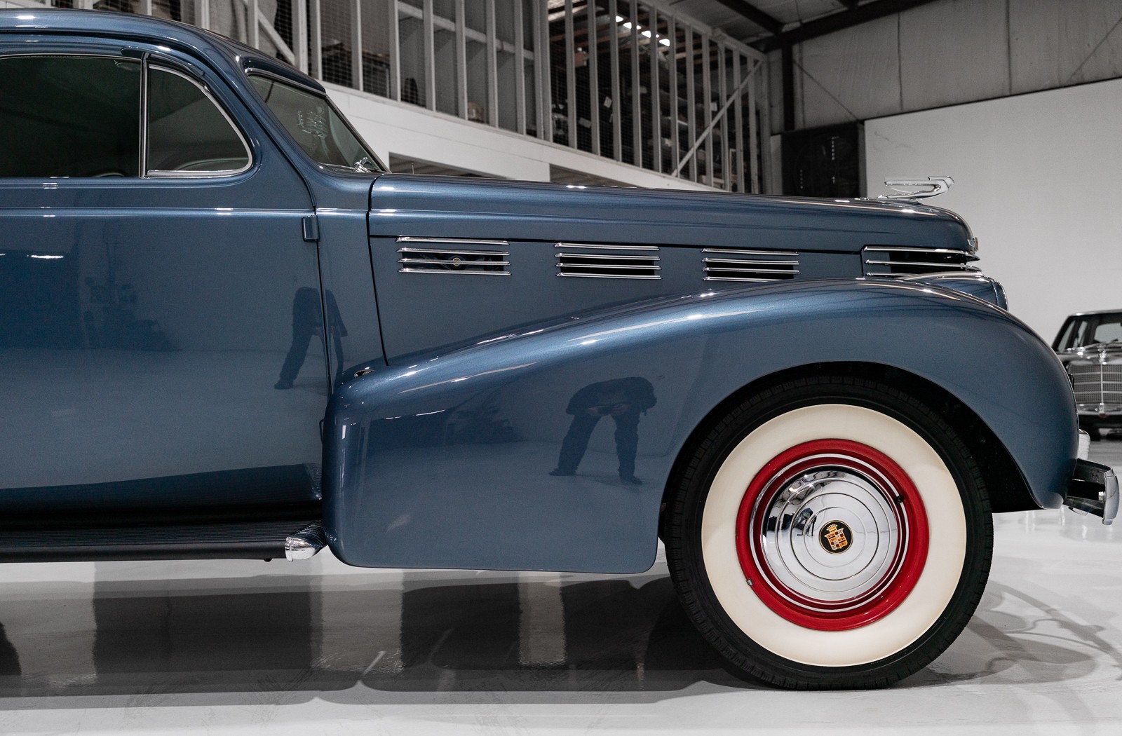 Cadillac-Series-60-1938-Coupe-13