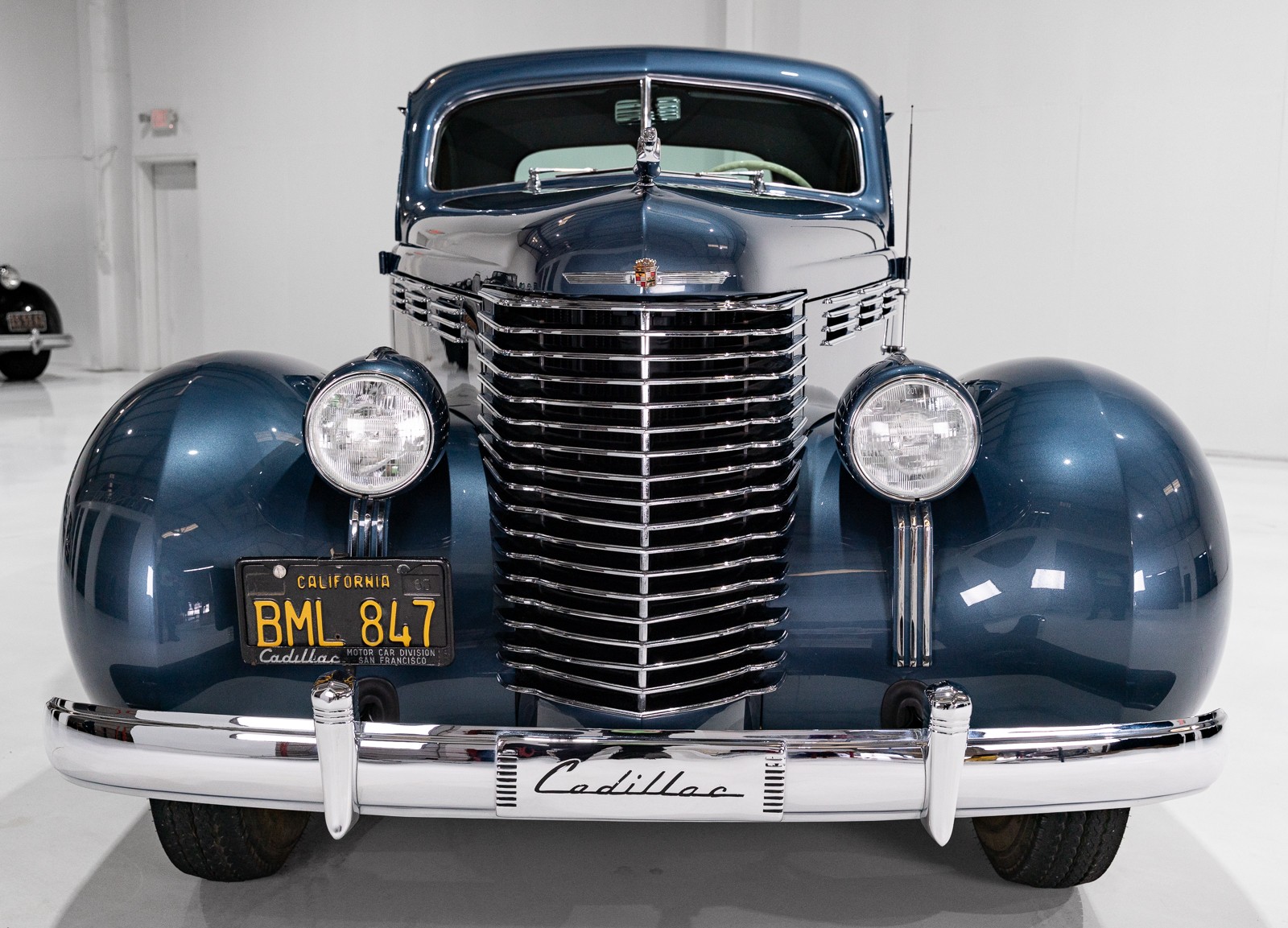 Cadillac-Series-60-1938-Coupe-2