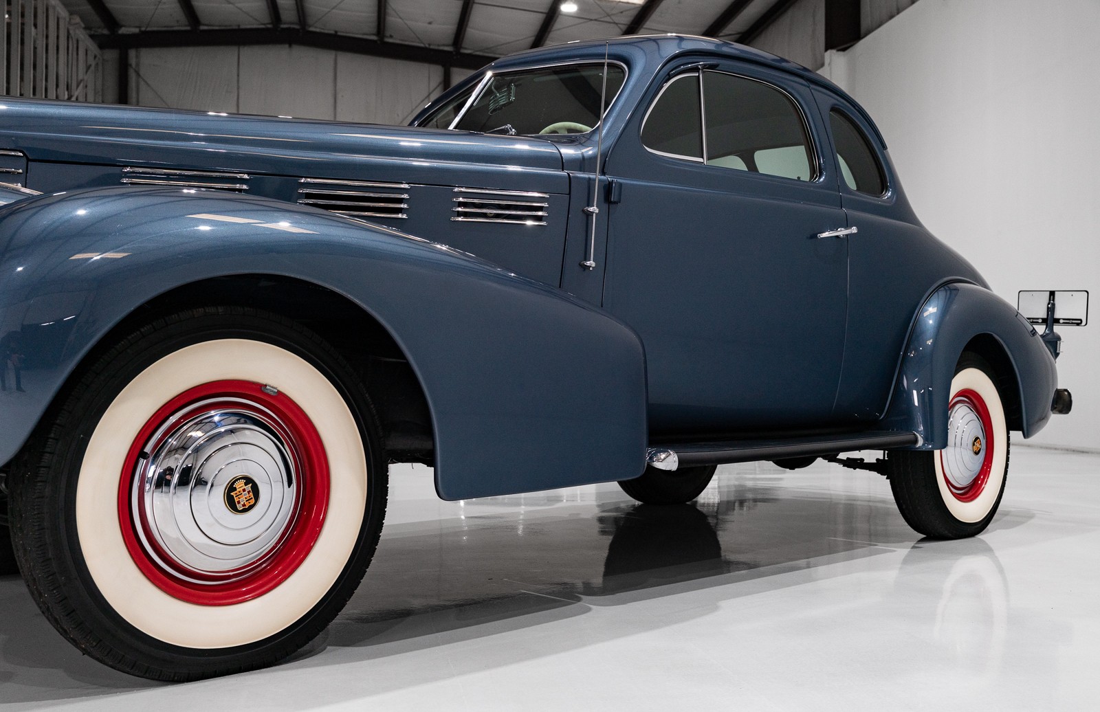 Cadillac-Series-60-1938-Coupe-20