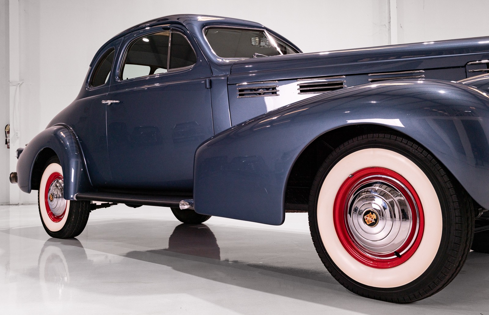 Cadillac-Series-60-1938-Coupe-21