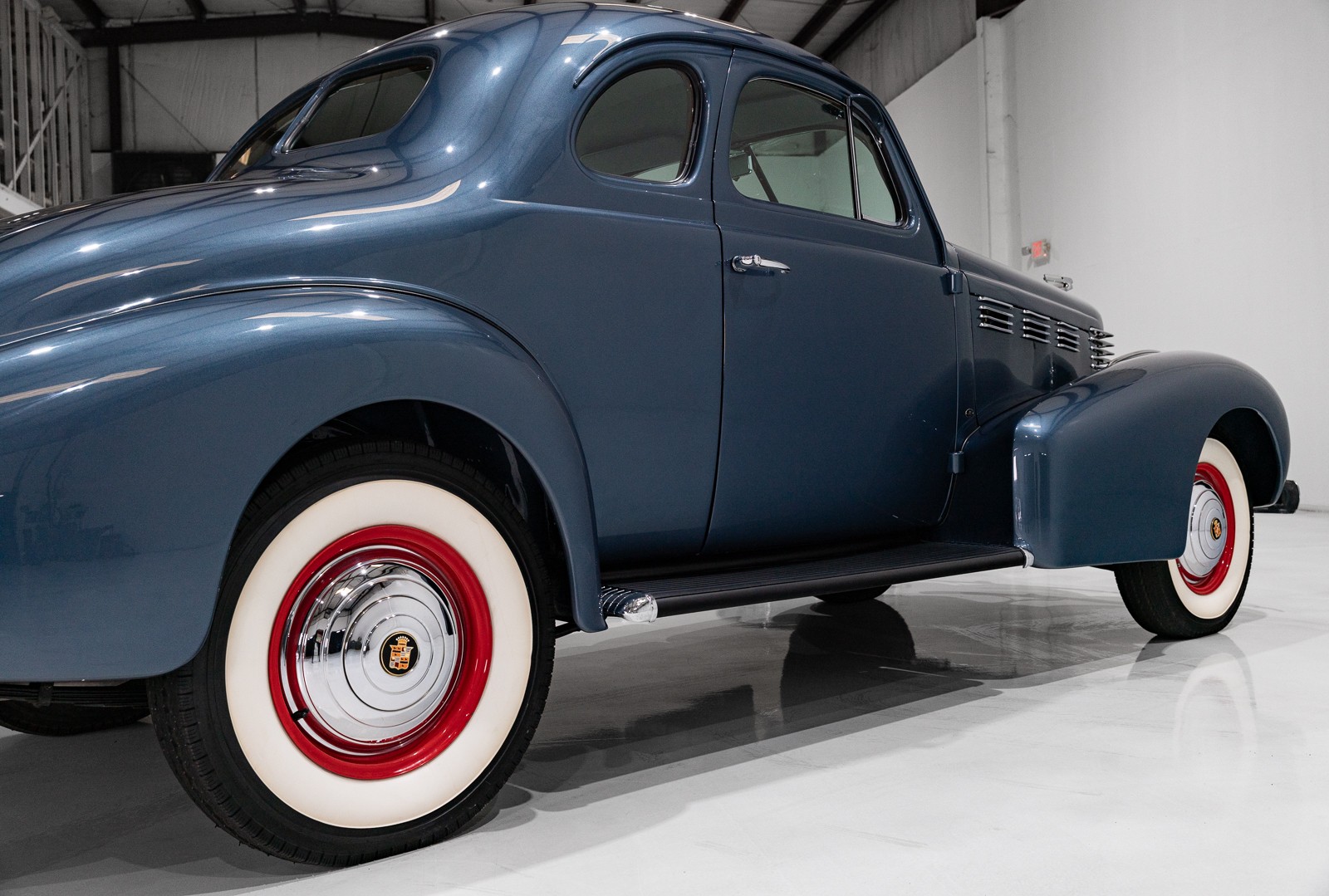 Cadillac-Series-60-1938-Coupe-23