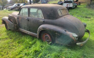 Cadillac-Series-60-Special-Fleetwood-1939-Sedan-2