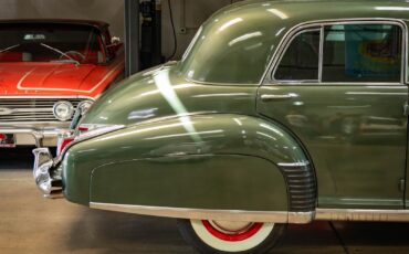 Cadillac-Series-60-Special-Fleetwood-1941-4-Door-Sedan-1