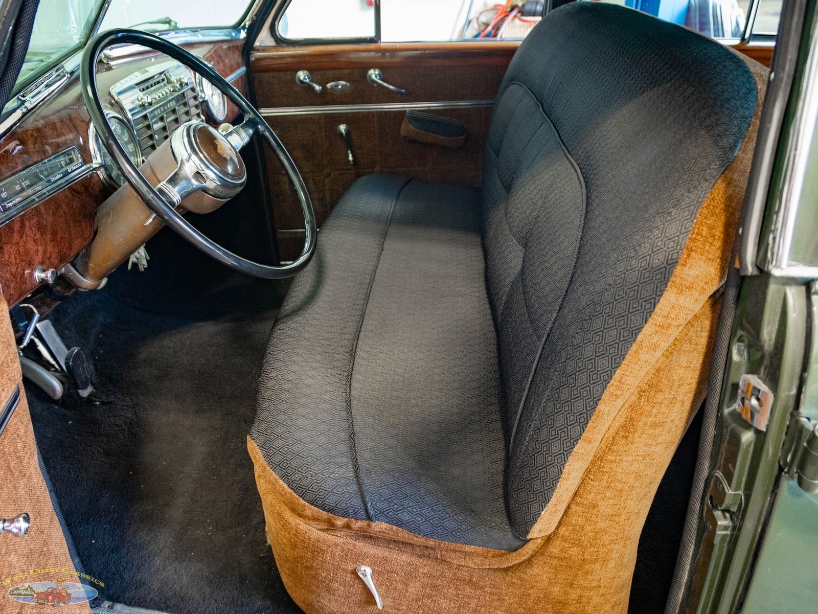 Cadillac-Series-60-Special-Fleetwood-1941-4-Door-Sedan-31