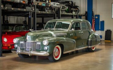 Cadillac-Series-60-Special-Fleetwood-1941-4-Door-Sedan