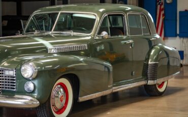 Cadillac-Series-60-Special-Fleetwood-1941-4-Door-Sedan-9