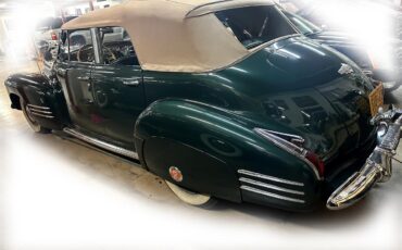 Cadillac-Series-62-1941-Green-Green-4
