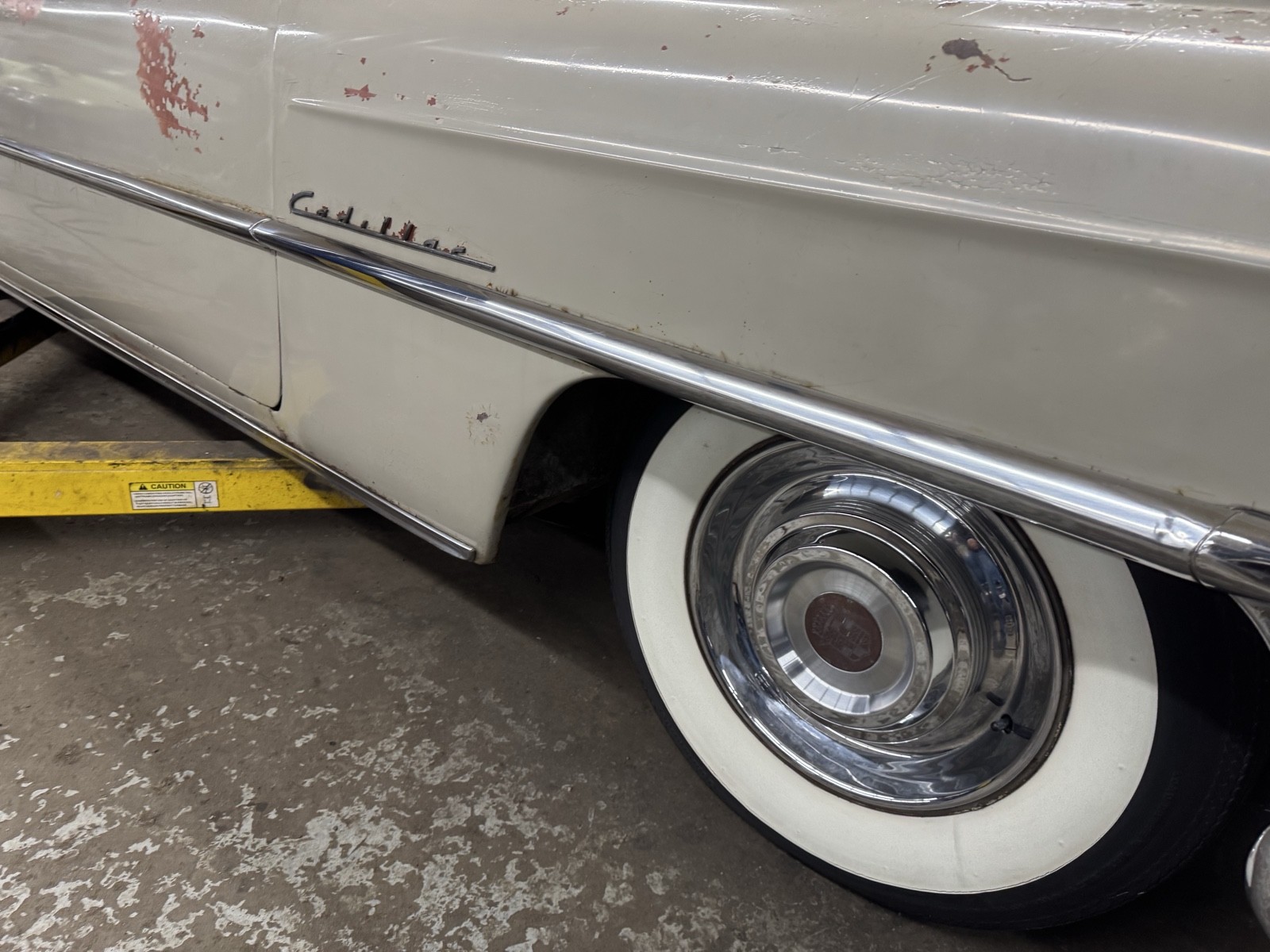 Cadillac-Series-62-1952-10