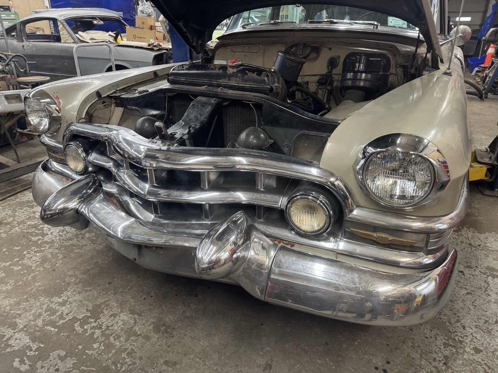 Cadillac-Series-62-1952-19