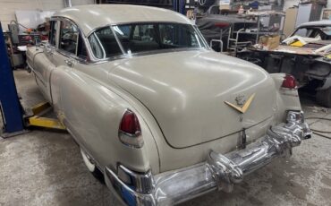 Cadillac-Series-62-1952-4