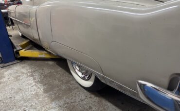 Cadillac-Series-62-1952-5