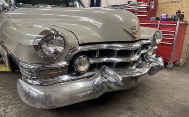 Cadillac-Series-62-1952-8