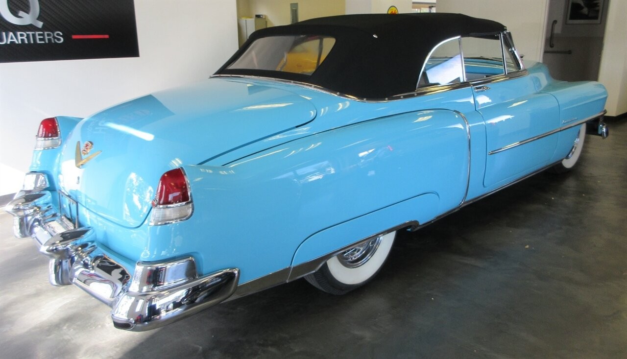 Cadillac-Series-62-1952-Convertible-11
