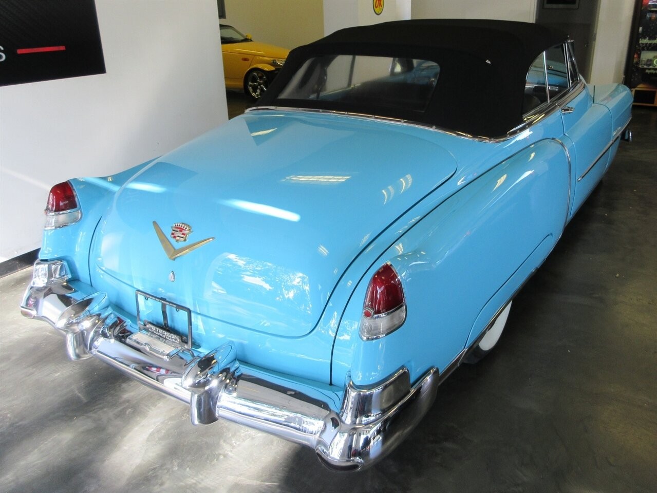 Cadillac-Series-62-1952-Convertible-3
