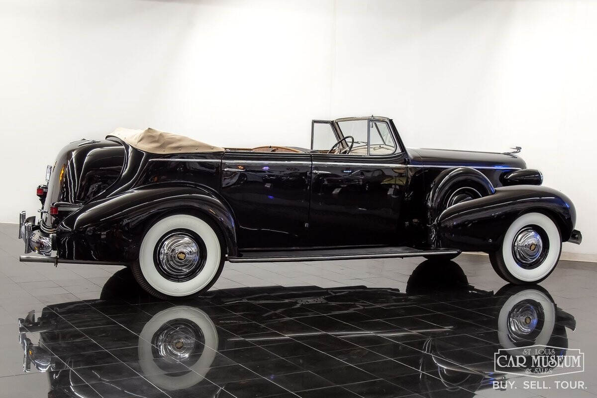 Cadillac-Series-85-1937-Sedan-10