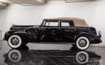 Cadillac-Series-85-1937-Sedan-12