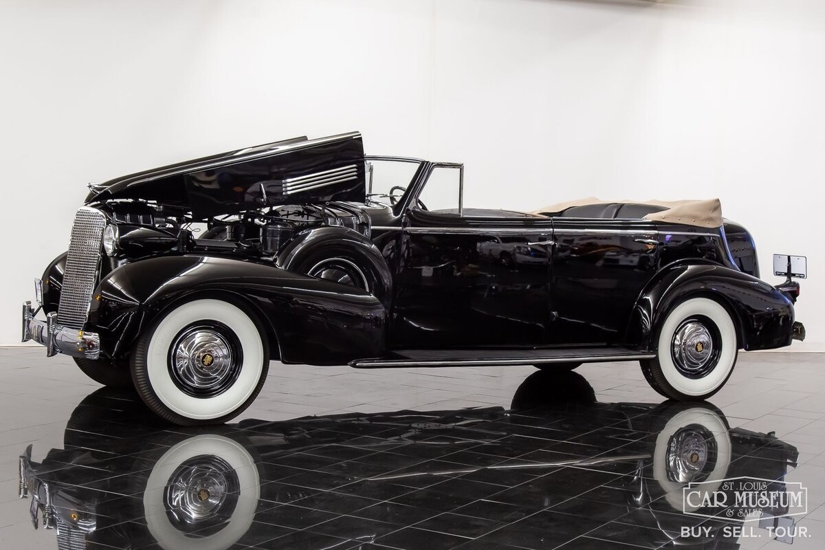 Cadillac-Series-85-1937-Sedan-15