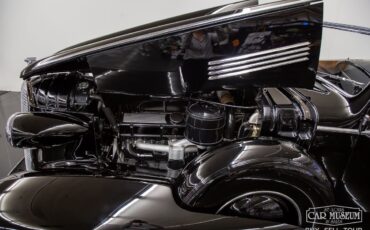 Cadillac-Series-85-1937-Sedan-17