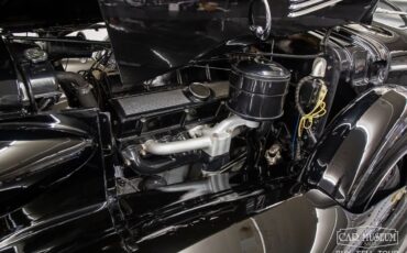 Cadillac-Series-85-1937-Sedan-18