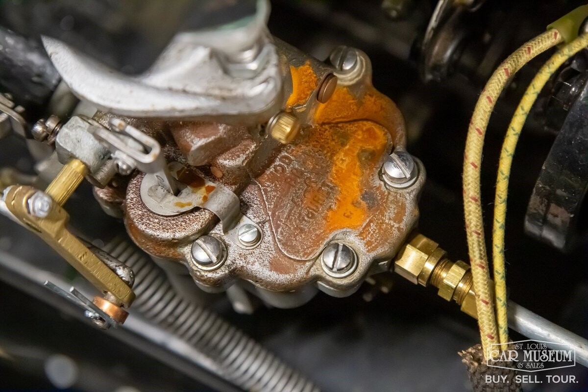 Cadillac-Series-85-1937-Sedan-36