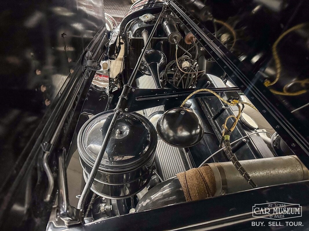 Cadillac-Series-85-1937-Sedan-38