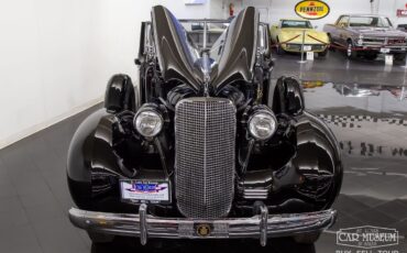 Cadillac-Series-85-1937-Sedan-4