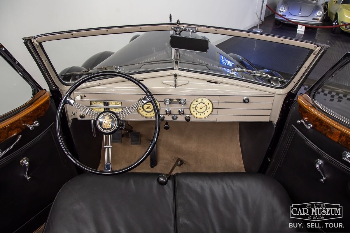 Cadillac-Series-85-1937-Sedan-7