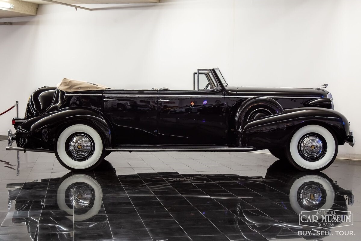 Cadillac-Series-85-1937-Sedan-9