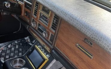 Cadillac-Seville-1980-Sedan-10