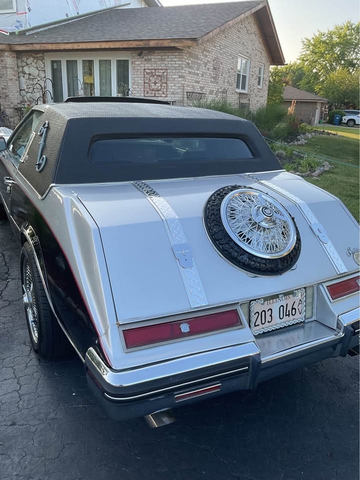 Cadillac-Seville-1980-Sedan-7