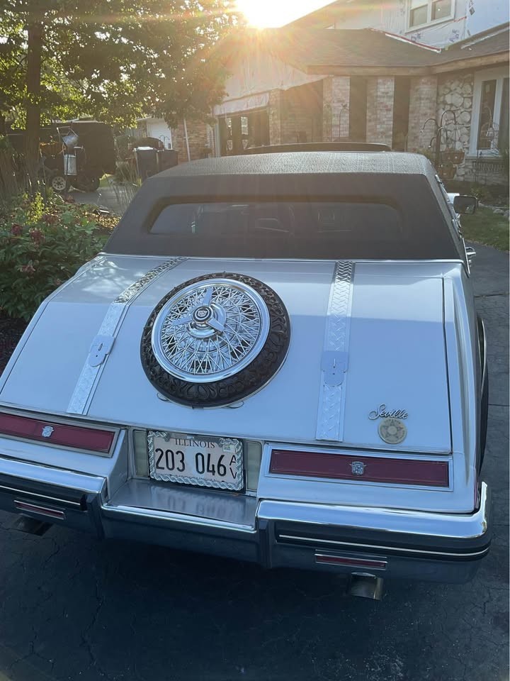 Cadillac-Seville-1980-Sedan-8