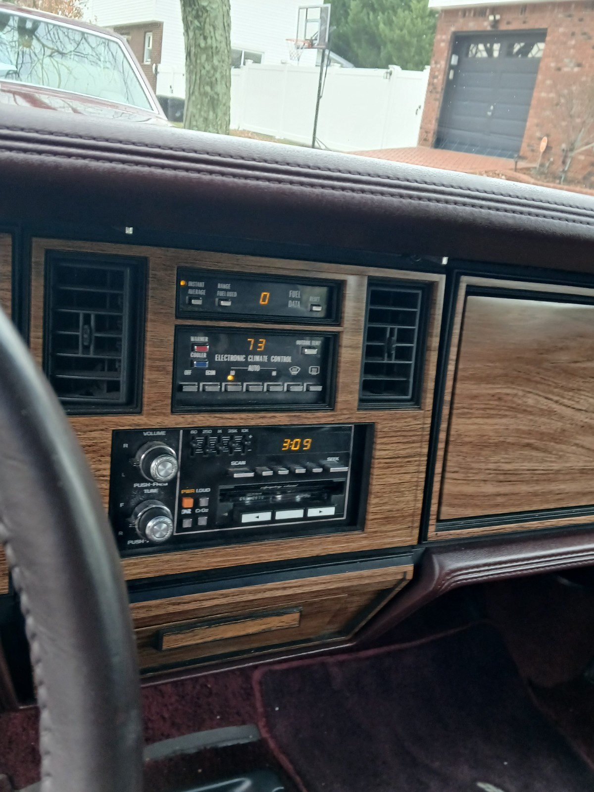 Cadillac-Seville-1985-Coupe-10