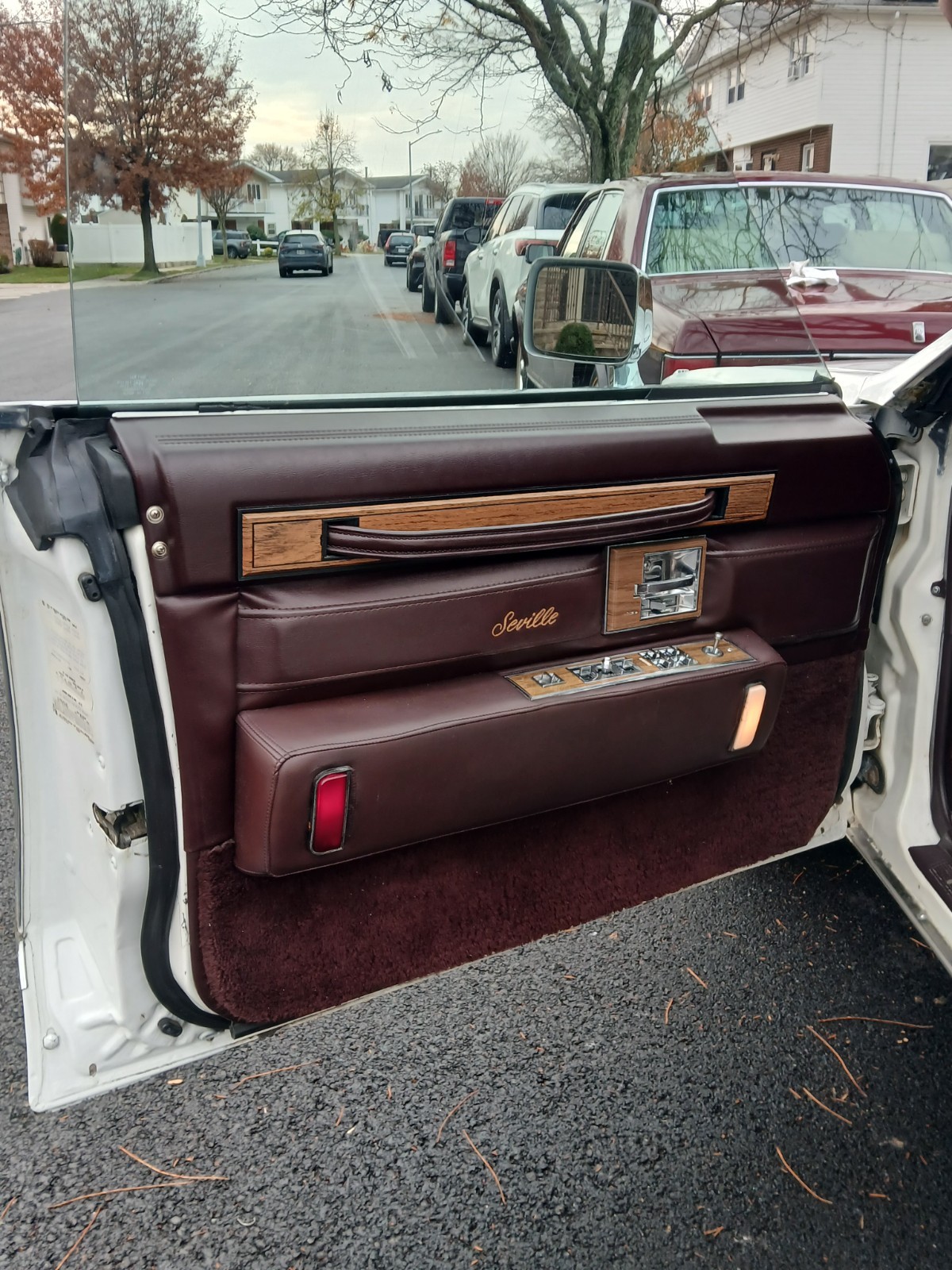 Cadillac-Seville-1985-Coupe-17