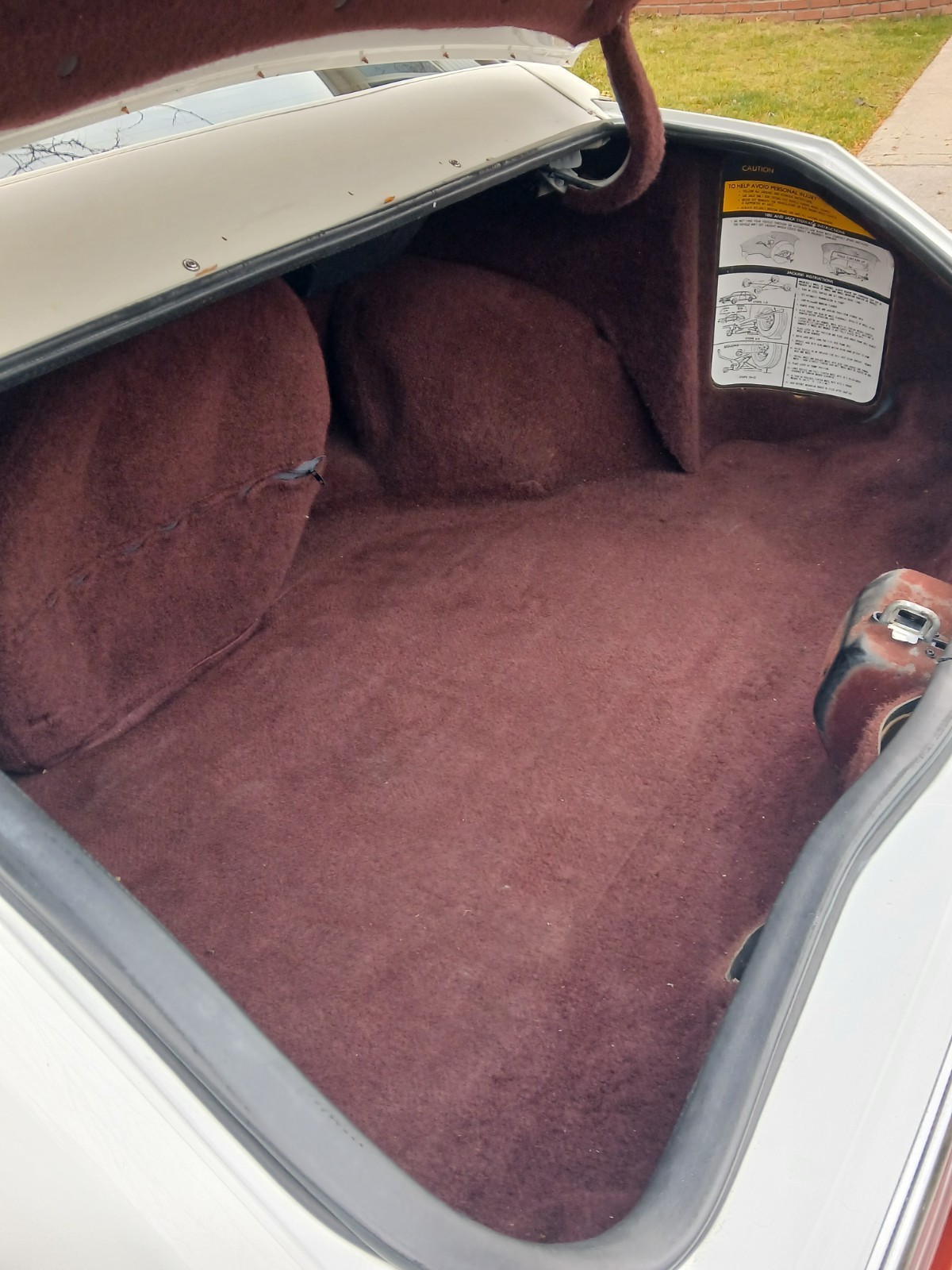 Cadillac-Seville-1985-Coupe-20