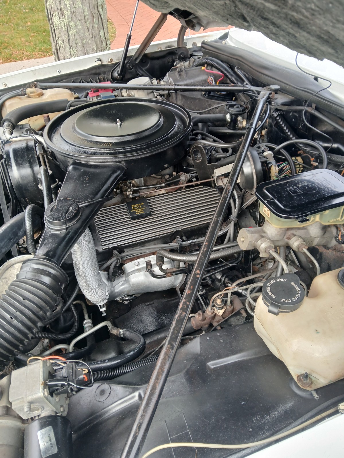 Cadillac-Seville-1985-Coupe-25