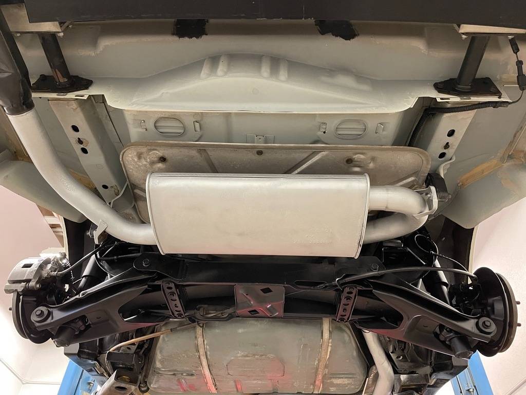 Cadillac-allante-1991-white-224