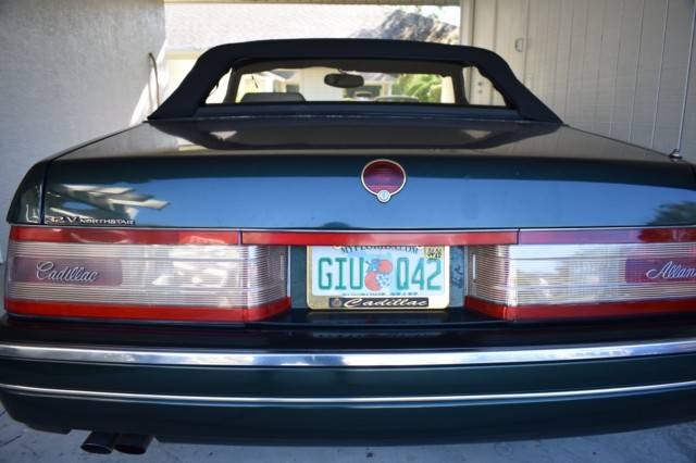 Cadillac-allante-1993-1