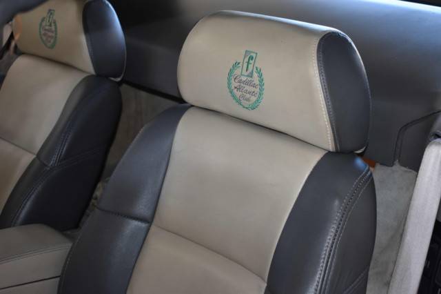 Cadillac-allante-1993-14