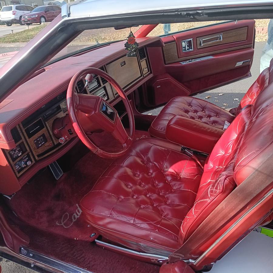Cadillac-biarritz-1984-red-4
