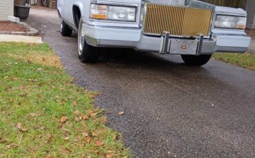 Cadillac-brougham-1990